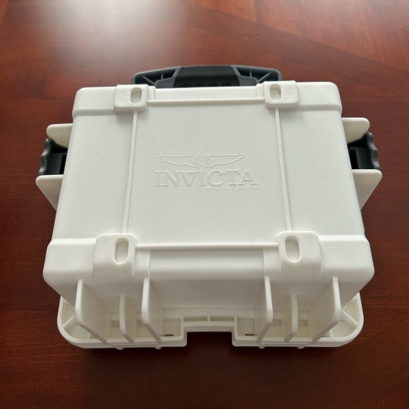 Invicta Jason Taylor JT Limited Edition White 3 Slot Watch Dive Impact Case Box - Picture 2 of 15